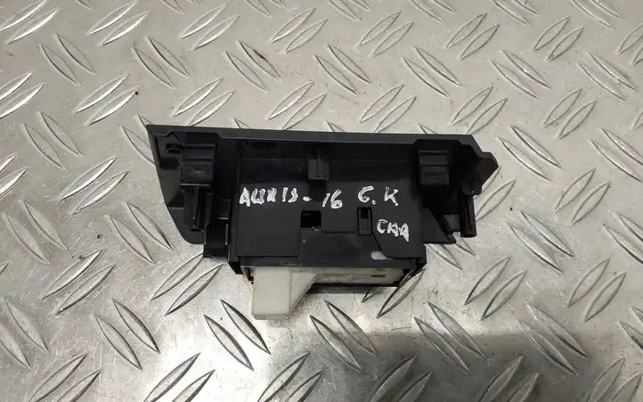 Toyota Auris E180 (2012 - 2018) 7427202630 Кнопка стеклоподъемников — фото 5