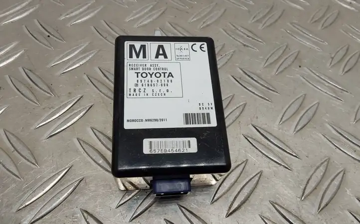 Toyota Auris E180 (2012 - 2018) 8974002100 Блок управления дверью — фото 1