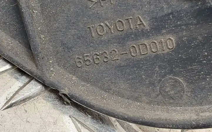 Toyota Yaris (2005 - 2009) 656320D010 Отделка заднего порога — фото 2