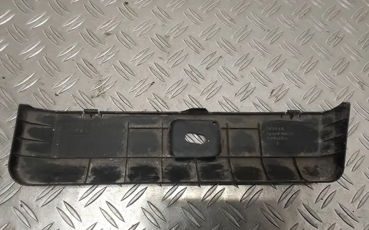 Toyota Avensis T250 (2006 - 2009) 5844105020 Крышка ящика аккумулятора — фото 3