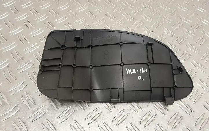 Toyota Yaris (2012 - 2014) 647450D040 Прочая отделка багажника — фото 3