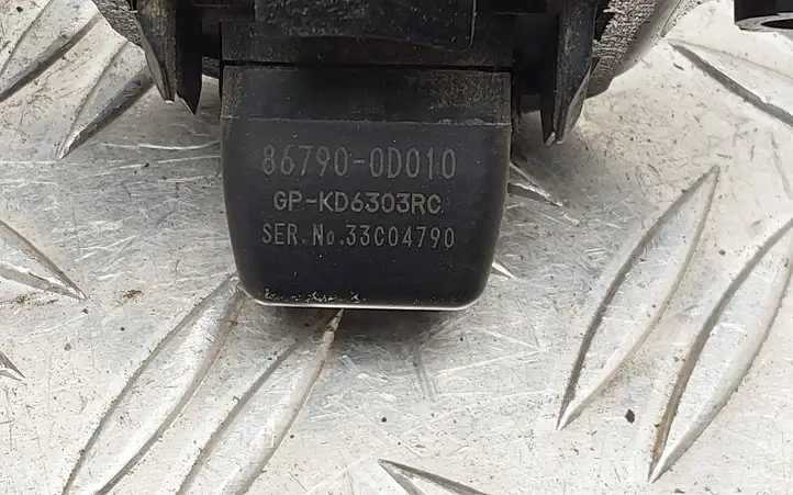 Toyota Yaris (2012 - 2014) 867900D010 Видеокамера заднего вида — фото 3