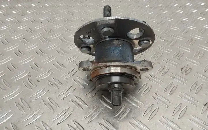 Toyota Yaris (2014 - 2019) 895440D010 Подшипник колеса — фото 1