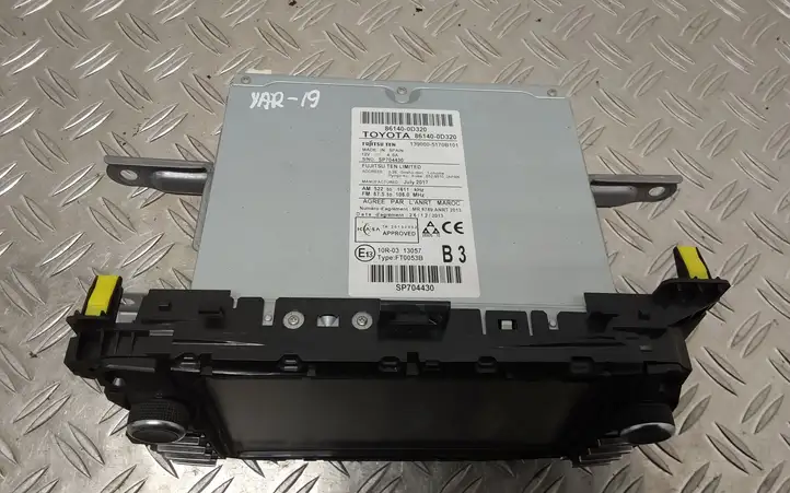Toyota Yaris (2014 - 2019) 861400D320 Магнитола / мультимедийная система — фото 3