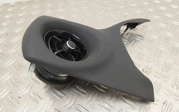 Toyota Yaris (2014 - 2019) 554040D070 Боковой воздушный дефлектор — фото 3