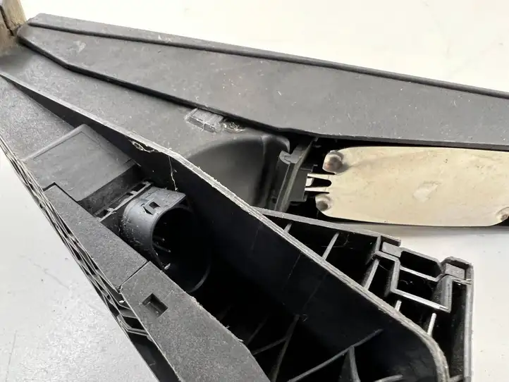 BMW 7 F01 (2008 - 2016) 6789998 Педаль акселератора — фото 5