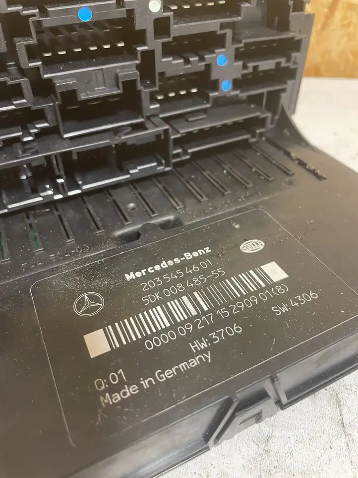 Mercedes-Benz C W203 (2000 - 2007) 2035454601 Модуль комфорта — фото 2