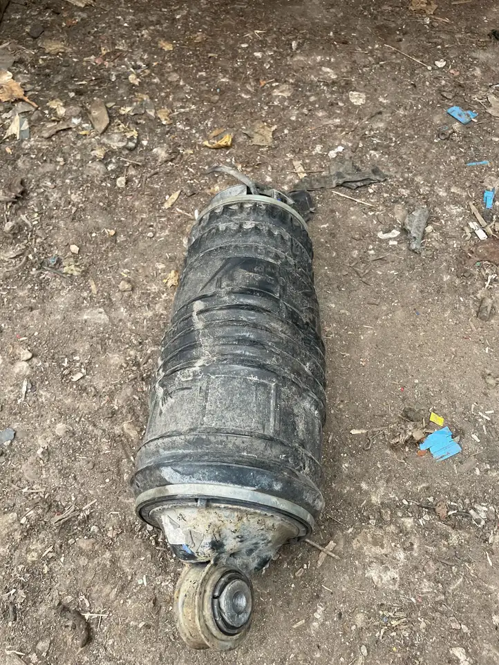 Mercedes-Benz E W211 (2002 - 2009) Пневмоподушка задней подвески — фото 1