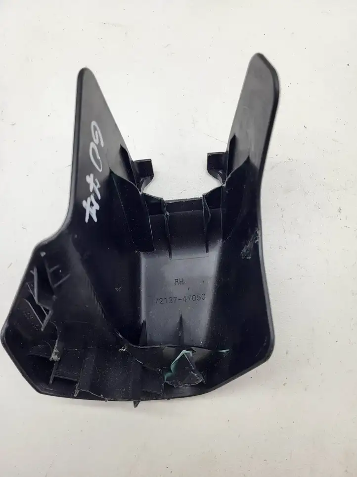 Toyota Prius+ (ZVW40) (2011 - 2018) 7213747050 Обшивка сидений — фото 2