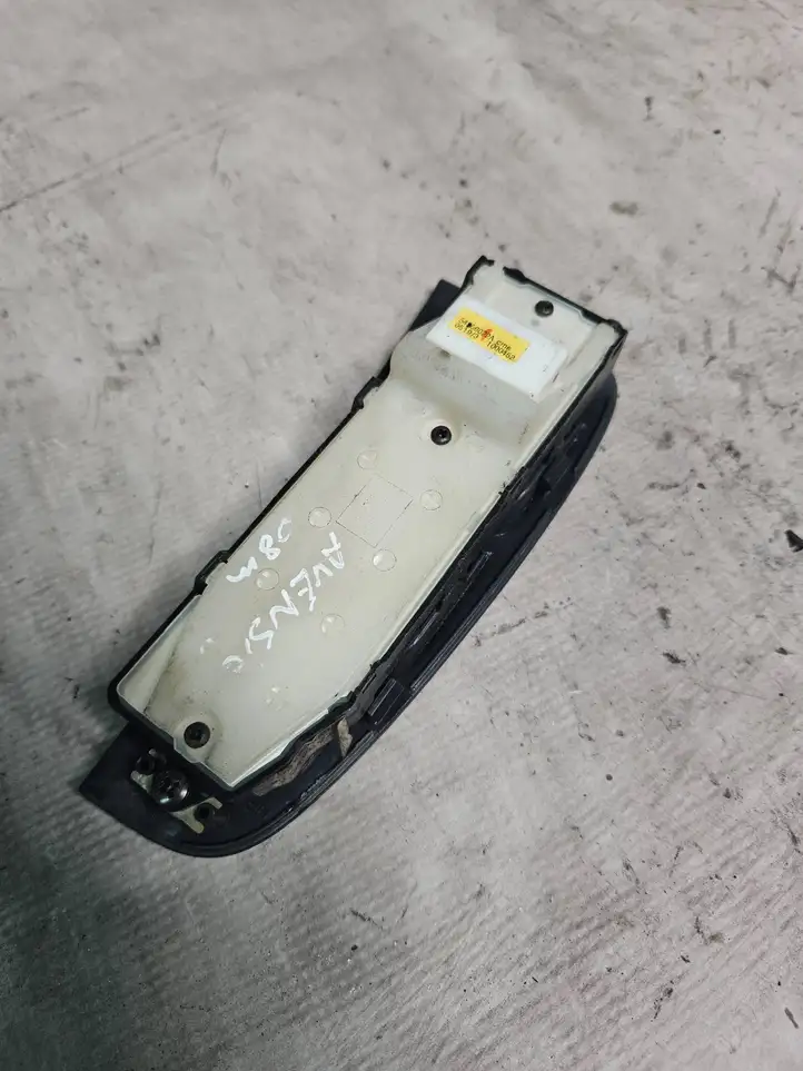 Toyota Avensis T250 (2006 - 2009) 8480205210B0 Блок кнопок стеклоподъемников — фото 2