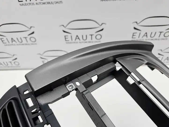 Citroen C5 (2004 - 2008) 9650443077 Центральный воздушный дефлектор — фото 10