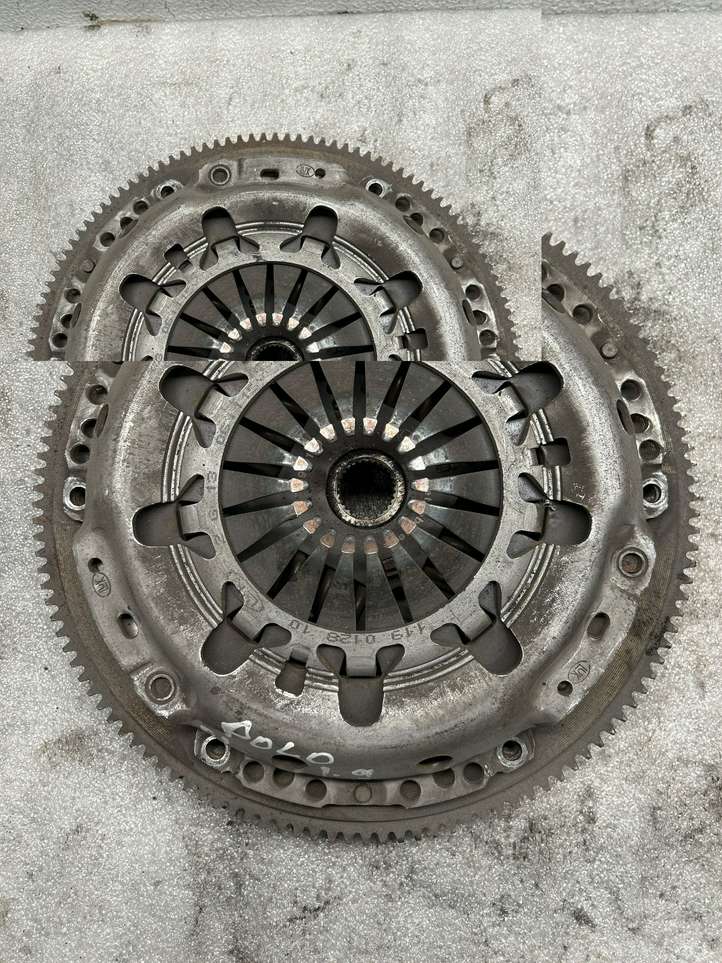 Volkswagen Polo (2001 - 2005)  319014910 Корзина сцепления