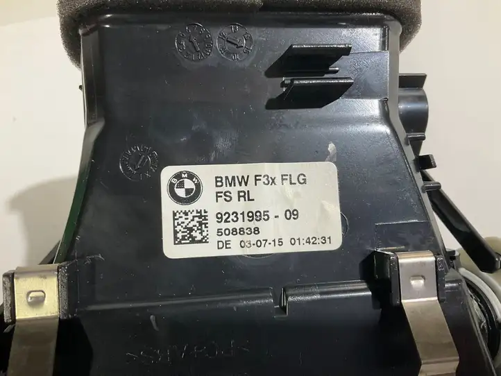 BMW 3 F30 F35 F31 (2012 - 2018) 9231995 Боковой воздушный дефлектор — фото 3
