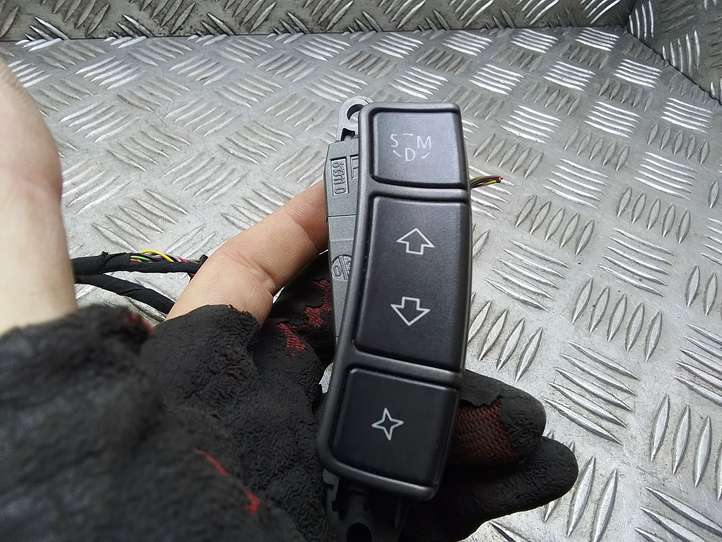 BMW 7 E65 E66 (2001 - 2008)  6911585 Кнопки рулевого колеса