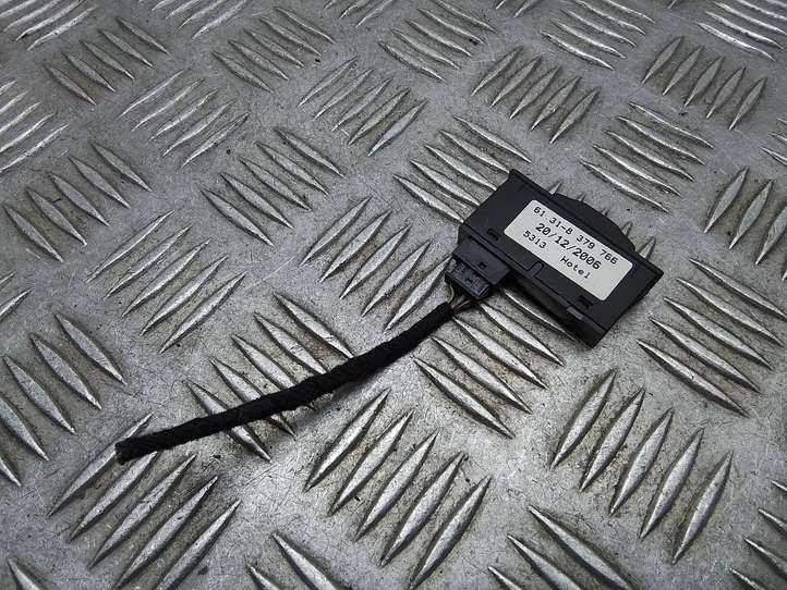 BMW 7 E65 E66 (2001 - 2008)  8379766 Выключатель открытия задней двери