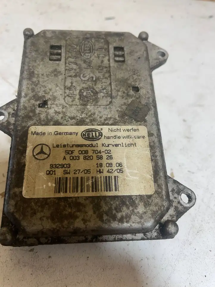 Mercedes-Benz E W211 (2002 - 2009) A0038205826 Блок розжига ксенона — фото 2