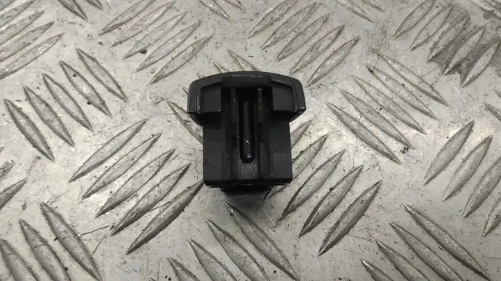 Volkswagen Jetta VI (2011 - 2018) 5N0839167B Накладка ручки двери — фото 1