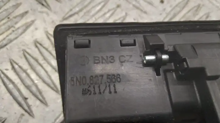 Volkswagen PASSAT B7 (2011 - 2014) 5N0827566 Ручка крышки багажника — фото 4