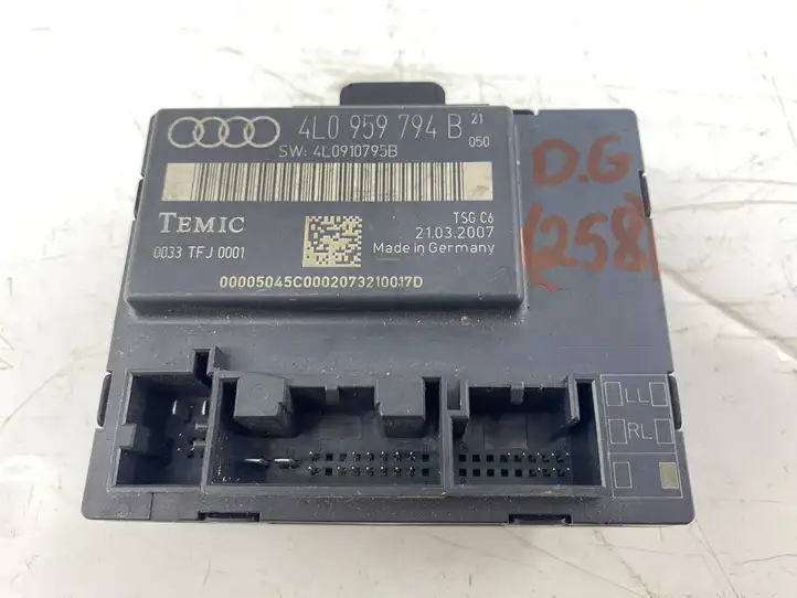 Audi Q7 4L (2009 - 2015) 4L0959794B Блок управления дверью — фото 1