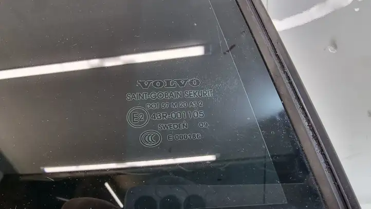 Volvo S80 (2009 - 2013) 30779889 Форточка двери — фото 2