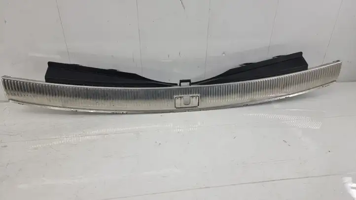 Audi Q7 4L (2009 - 2015) 4L0864483 Отделка порога багажника — фото 2