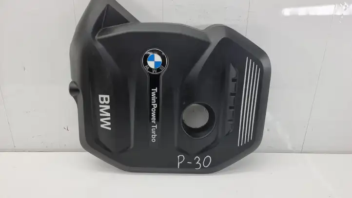 BMW 5 G30 G31 (2016 - ) 8621822 Крышка двигателя декоративная — фото 1