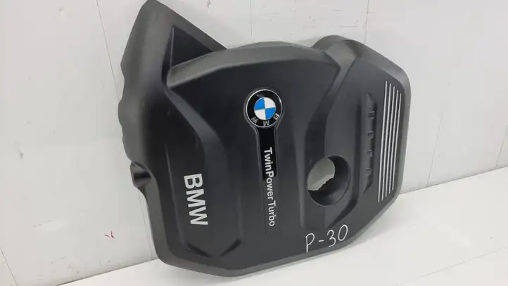 BMW 5 G30 G31 (2016 - ) 8621822 Крышка двигателя декоративная — фото 2