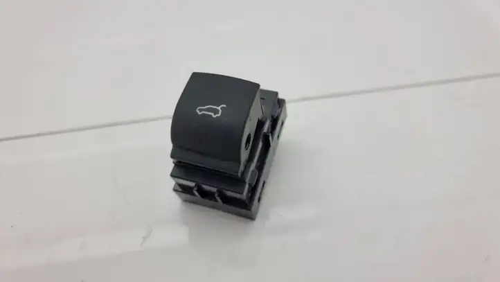 BMW X5 F15 (2013 - 2017) 931870401 Кнопка закрытия крышки багажника — фото 2