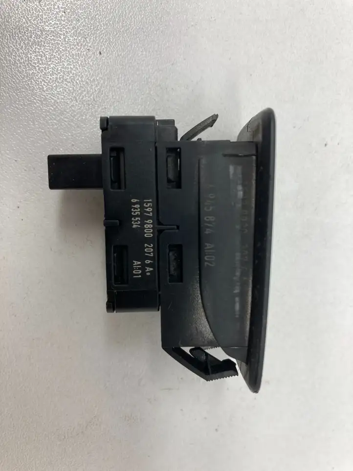 BMW 1 E81 E87 (2004 - 2011) 15979800 Кнопка стеклоподъемников — фото 2