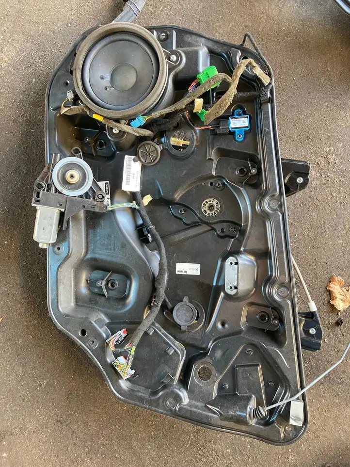 Volvo XC60 (2008 - 2013) 30753328 Стеклоподъемник передней двери (без мотора) — фото 1