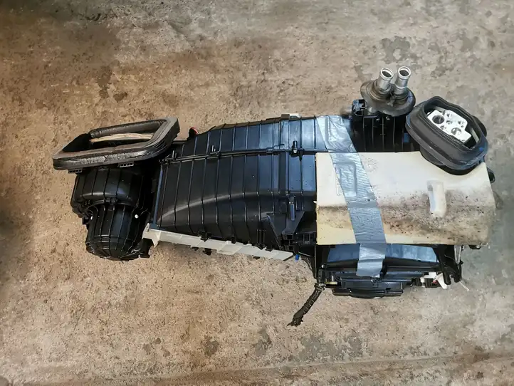 Audi Q5 SQ5 (2012 - 2017) 8T0820521 Электрический отопитель салона — фото 1