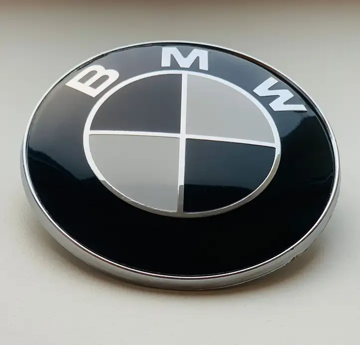 BMW 7 E65 E66 (2001 - 2008) 51148132375 Эмблема производителя — фото 1
