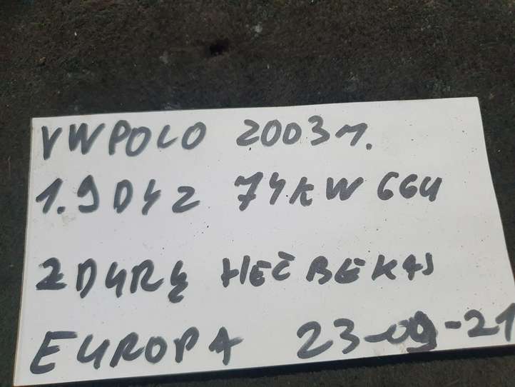 Volkswagen Polo (2001 - 2005)  6Q0947411 Другая деталь отделки пере́дней дверей