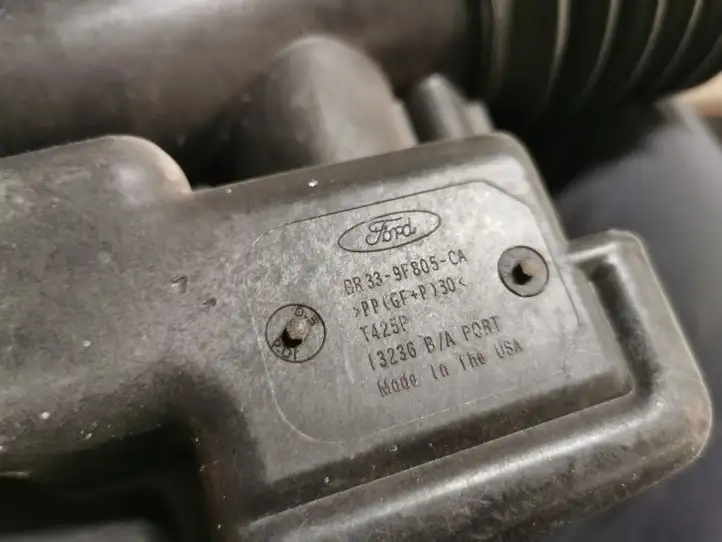 Ford Mustang V (2005 - 2014) BR339F805CA Крышка корпуса воздушного фильтра — фото 3