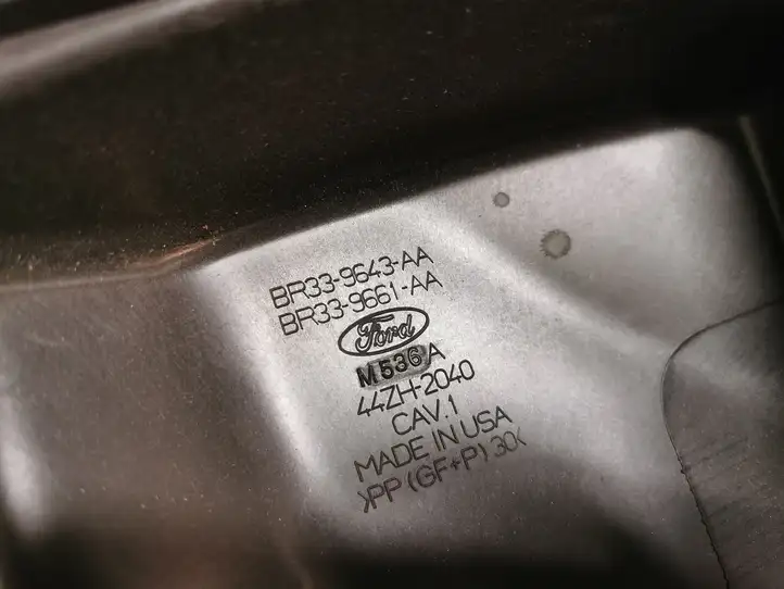 Ford Mustang V (2005 - 2014) BR339643AA Крышка корпуса воздушного фильтра — фото 4