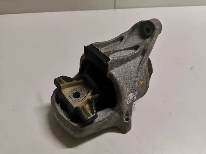 Audi A4 S4 B9 (2015 - 2019) 8W0199372CD Опора двигателя — фото 1