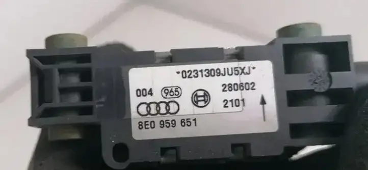 Audi A4 S4 B6 8E 8H (2000 - 2006) 8E0959651 Датчик удара SRS — фото 2