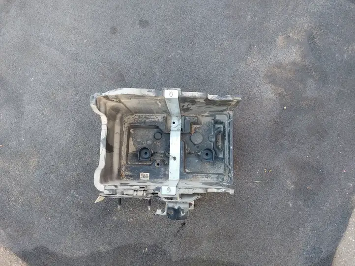 Ford B-MAX (2012 - 2018) 2480 Ящик аккумулятора — фото 3