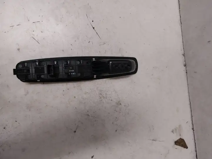 Renault Scenic III - Grand scenic III (2009 - 2016) 809610016R Блок кнопок стеклоподъемников — фото 1