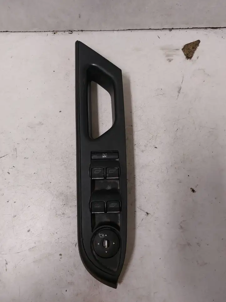 Ford B-MAX (2012 - 2018) 4M5T14A132GB Кнопка стеклоподъемников — фото 3