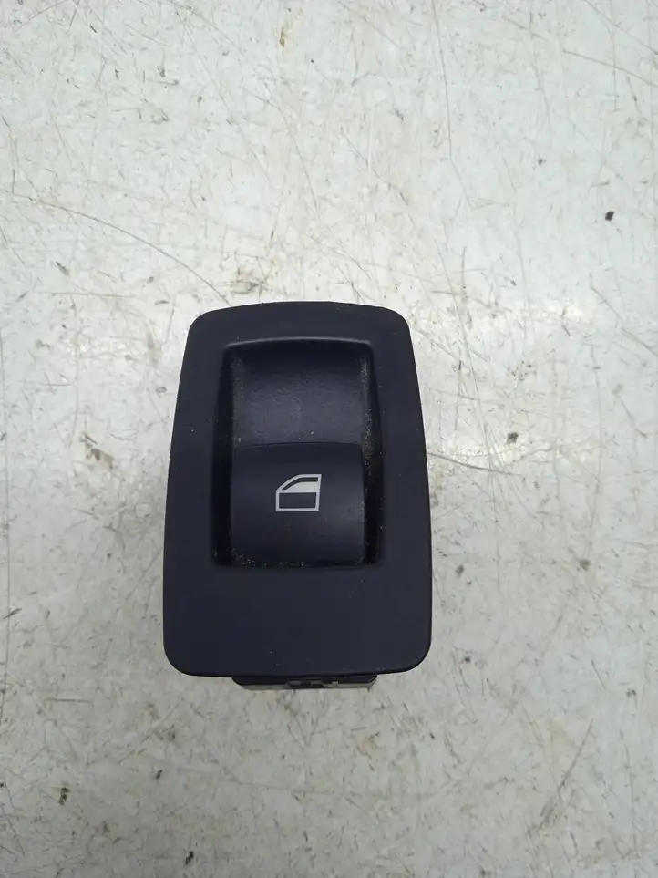 BMW 3 E90 E91 (2005 - 2012) 6945874 Кнопка стеклоподъемников — фото 1