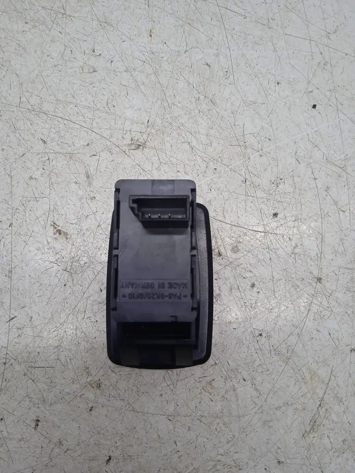 BMW 3 E90 E91 (2005 - 2012) 6945874 Кнопка стеклоподъемников — фото 3