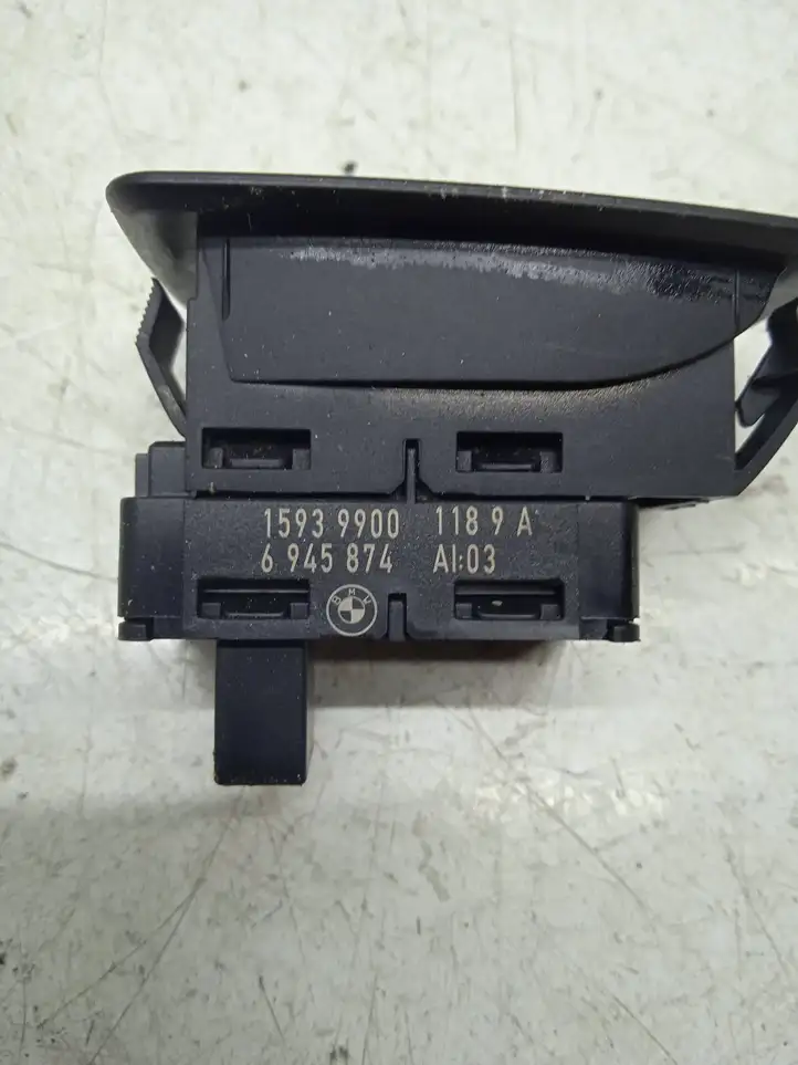 BMW 3 E90 E91 (2005 - 2012) 6945874 Кнопка стеклоподъемников — фото 2