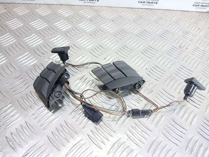 Opel Meriva (2002 - 2006)   Кнопки рулевого колеса