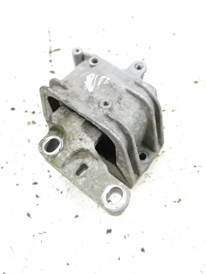 Skoda Octavia Mk2 (1Z) (2004 - 2013) 1K0199262 Опора двигателя — фото 1
