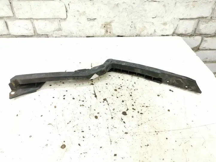 Skoda Octavia Mk2 (1Z) (2004 - 2013) 1Z0807183 Кронштейн переднего бампера — фото 1