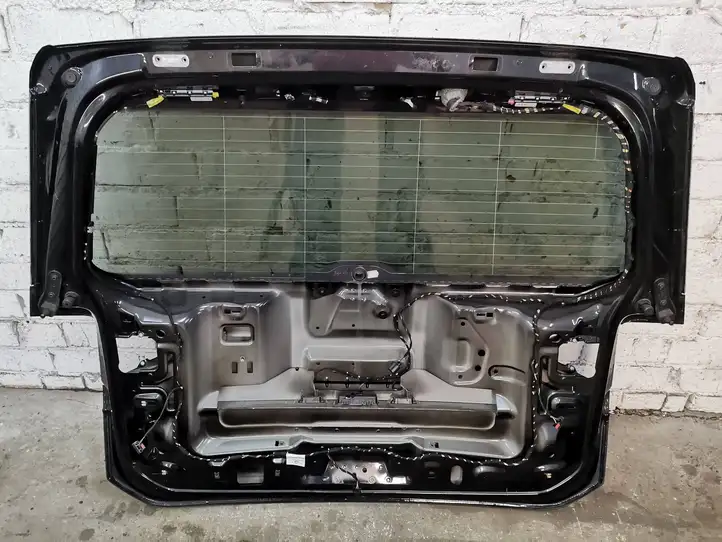 Volkswagen Touran III (2016 - ) Крышка багажника — фото 4