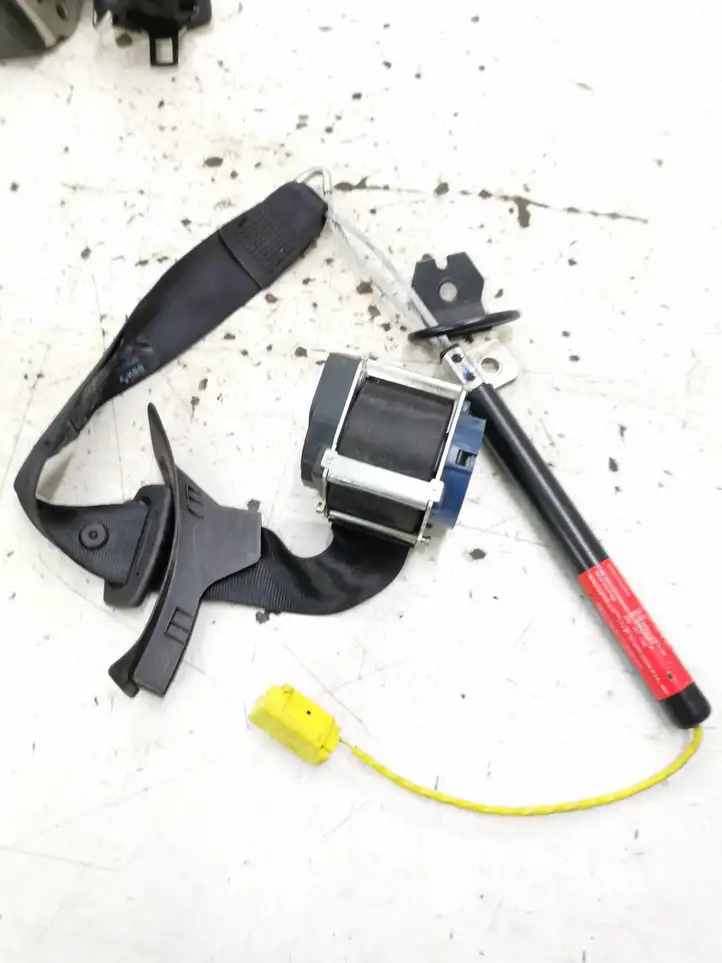 Volkswagen PASSAT B6 (2005 - 2010) 3C5857805F Задний ремень безопасности — фото 4