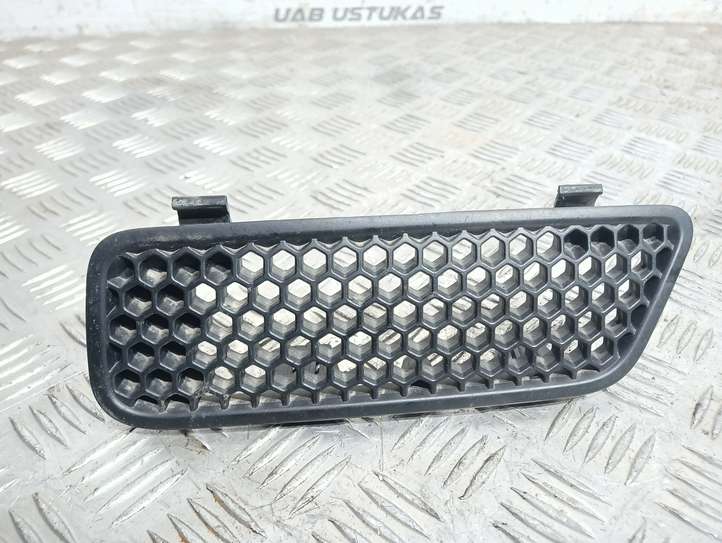 Renault Scenic I (1996 - 2003)  7700428466 Верхняя решётка