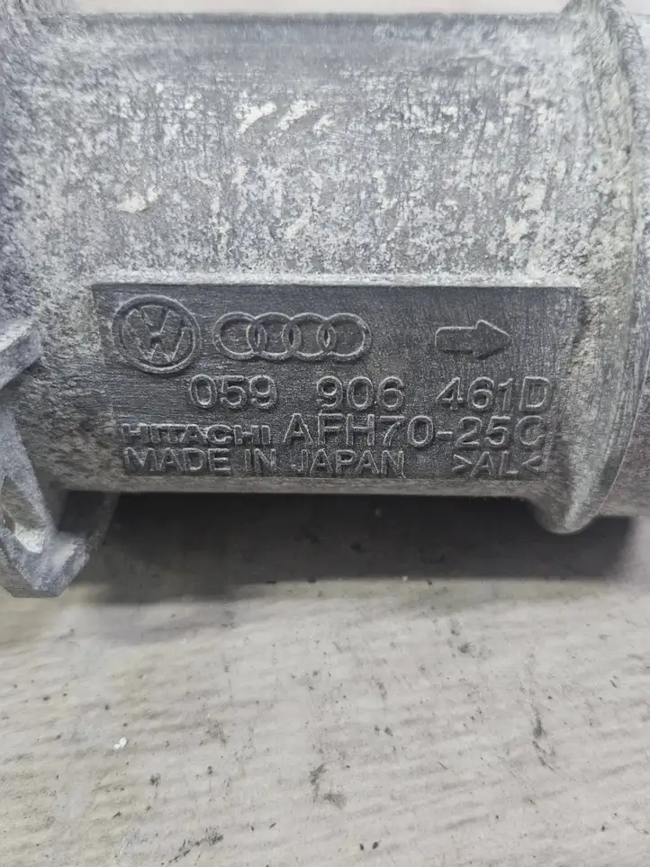 Audi A6 S6 C5 4B (2001 - 2004) 059906461D Датчик массового расхода воздуха — фото 4